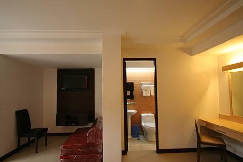 Olongapo Travel Lodge Bagian luar foto